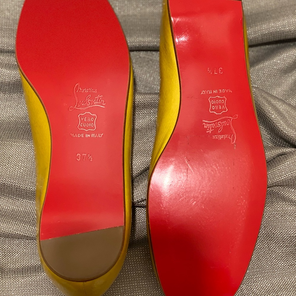 Christian Louboutin Yellow Patent Leather Flats - Picture 4 of 4